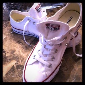 Woman’s converse sneakers